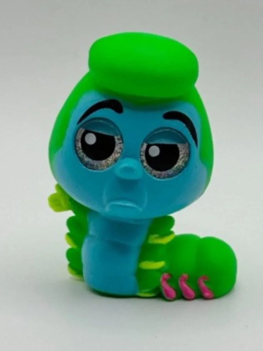RARE Neon Glow Peek Caterpillar Alice in Wonderland Disney Doorables